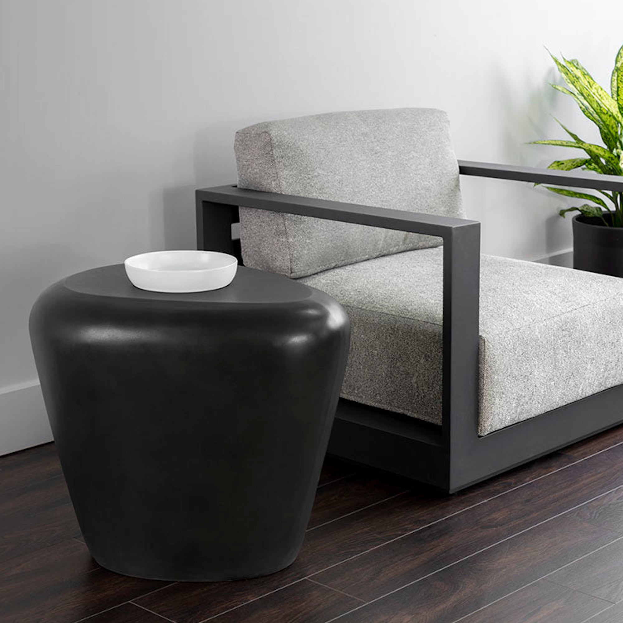 Corvo SIDE TABLES - Black
