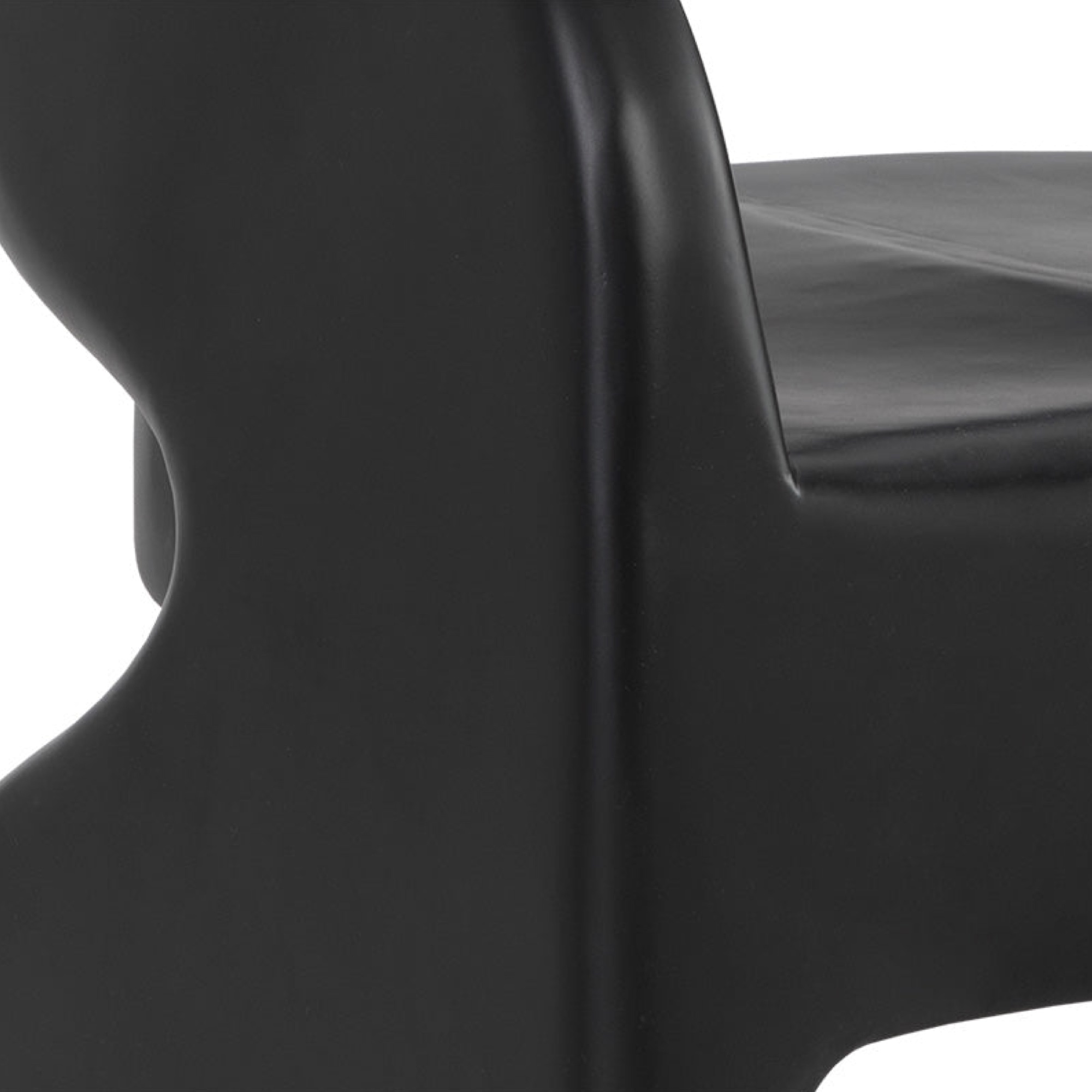 Cura Lounge Chair
