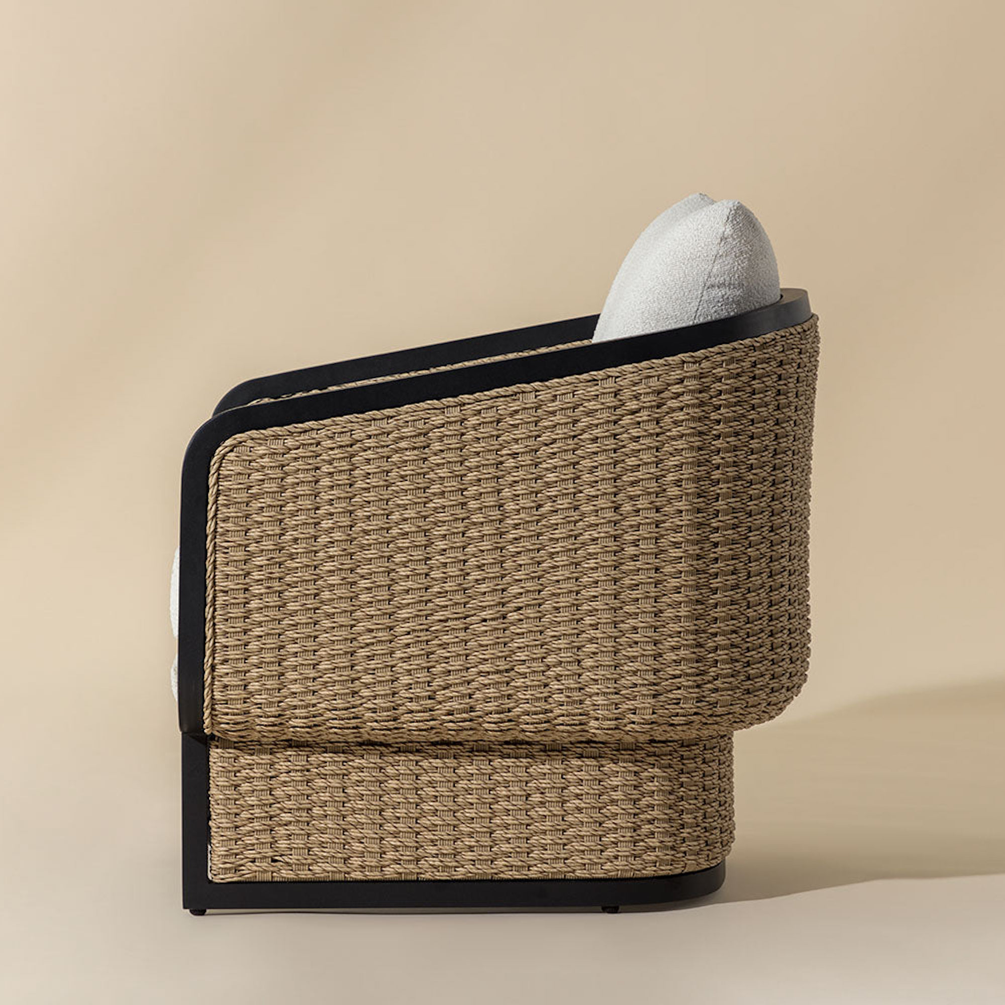 Olbia Lounge Chair