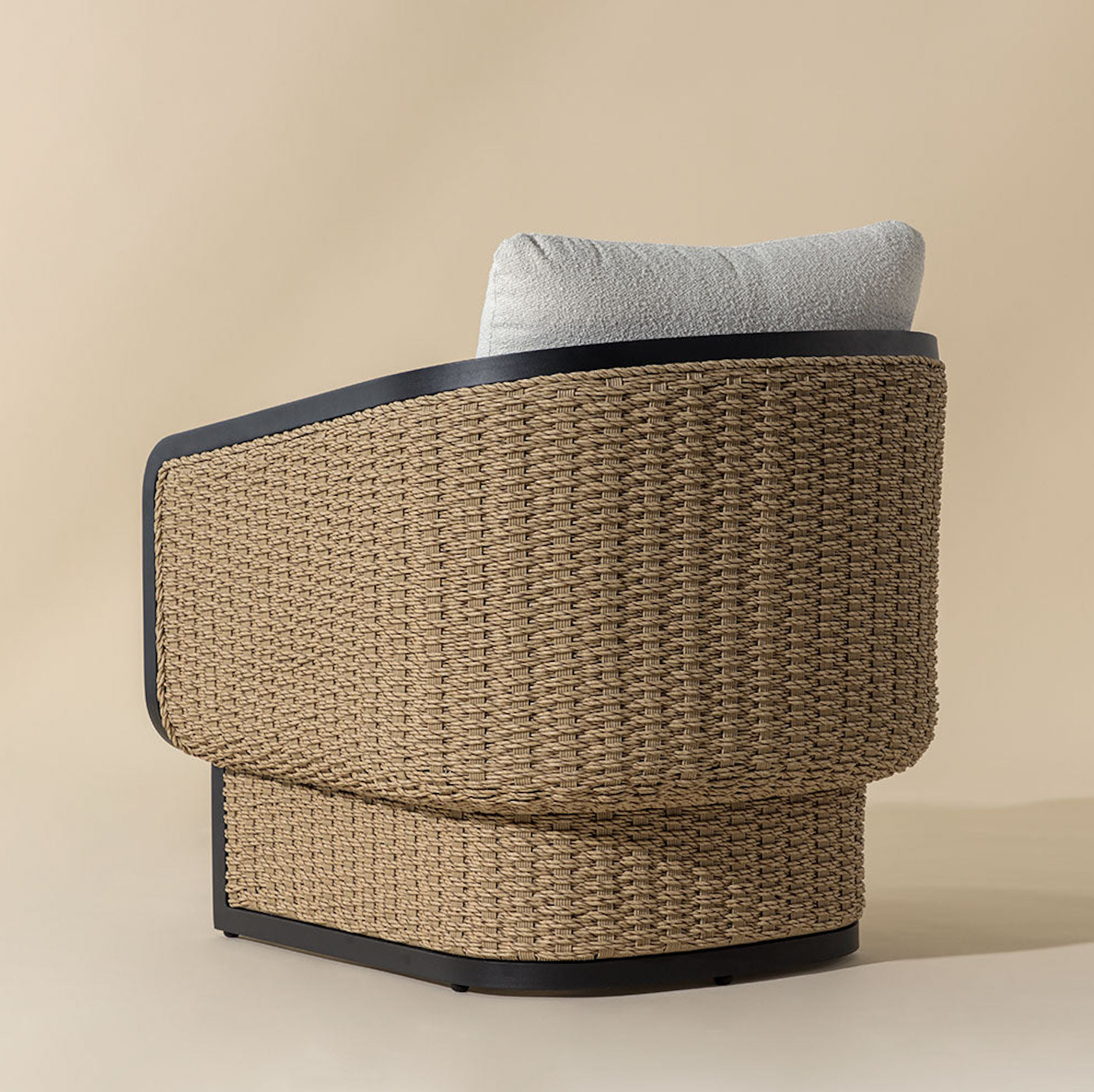 Olbia Lounge Chair