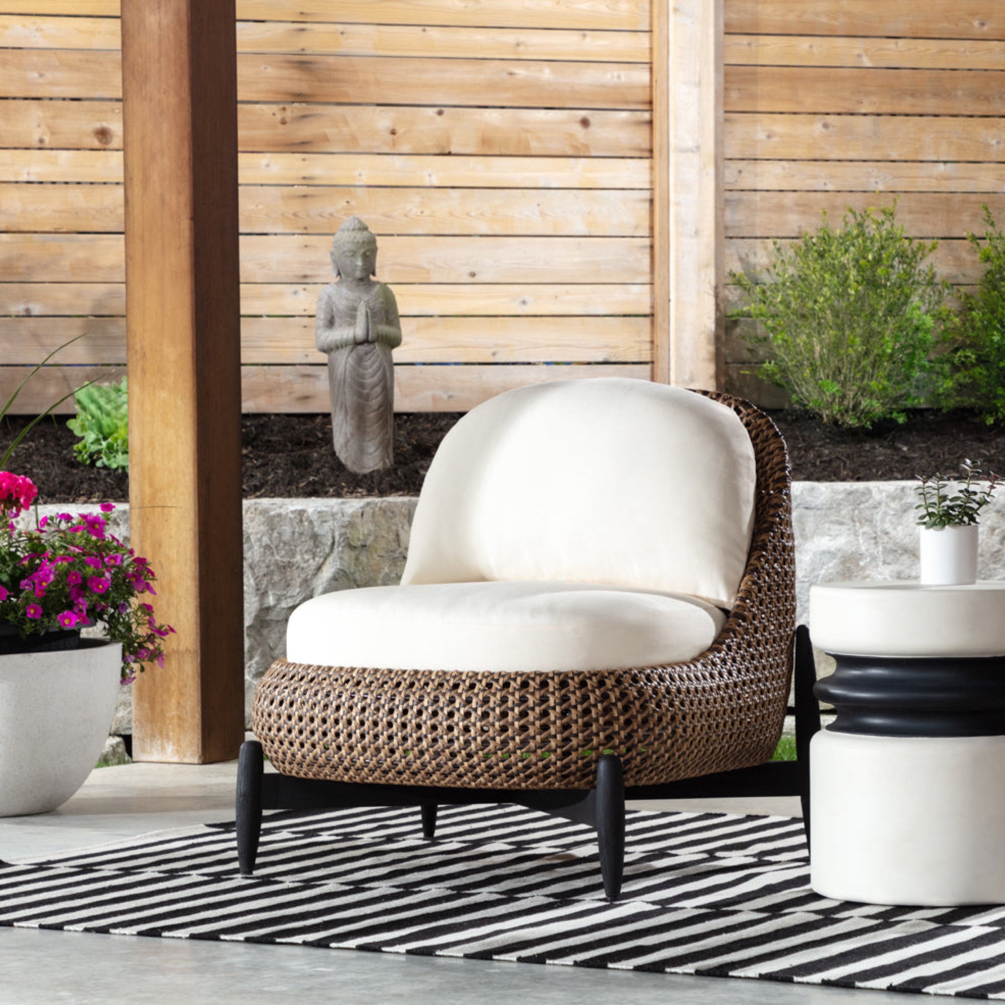 Carilo Lounge Chair