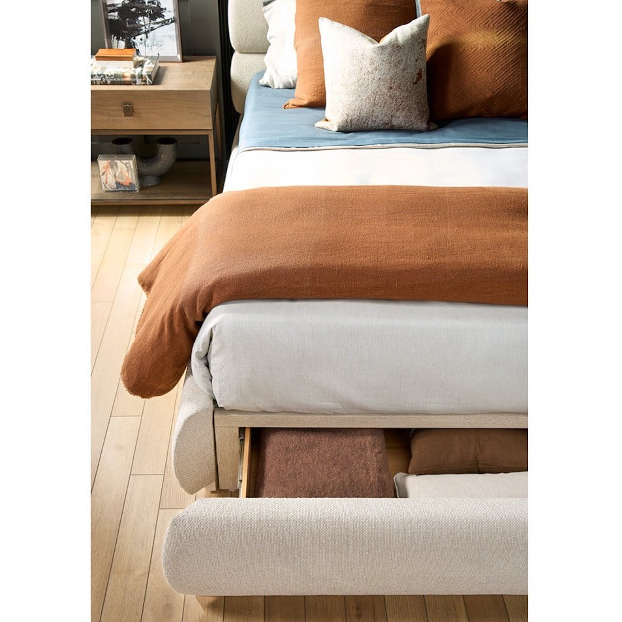 Horizon Storage Bed