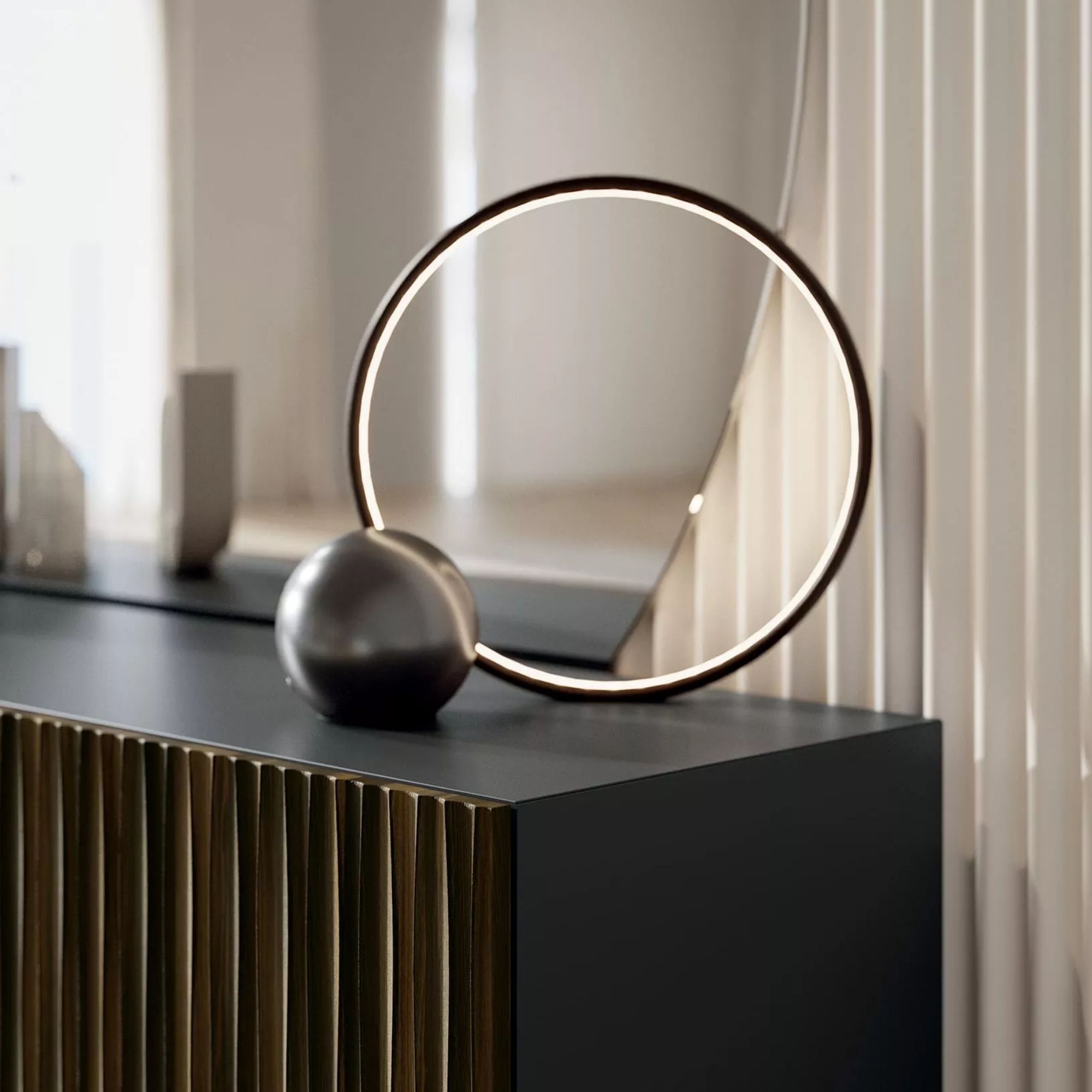 Circle Table