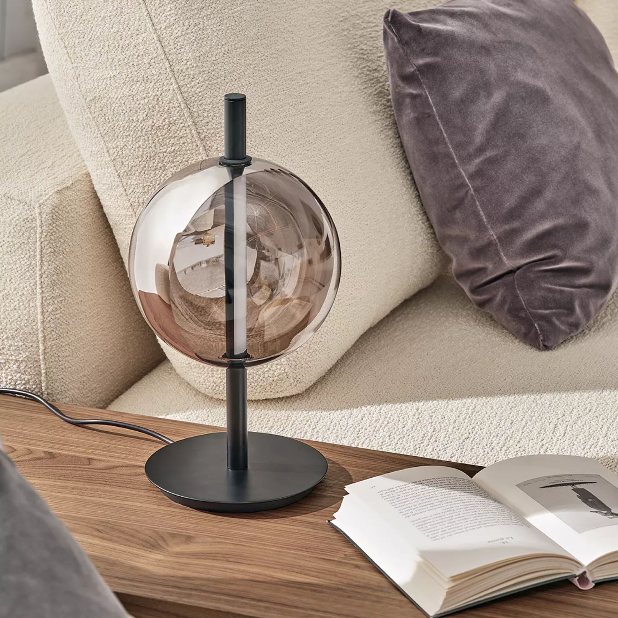 Sferatus Table Lamp