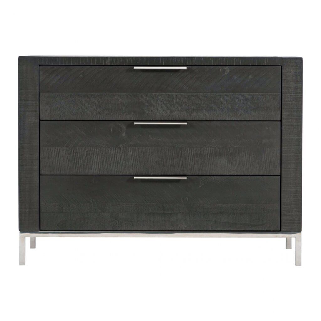 Loring Bachelor's Chest