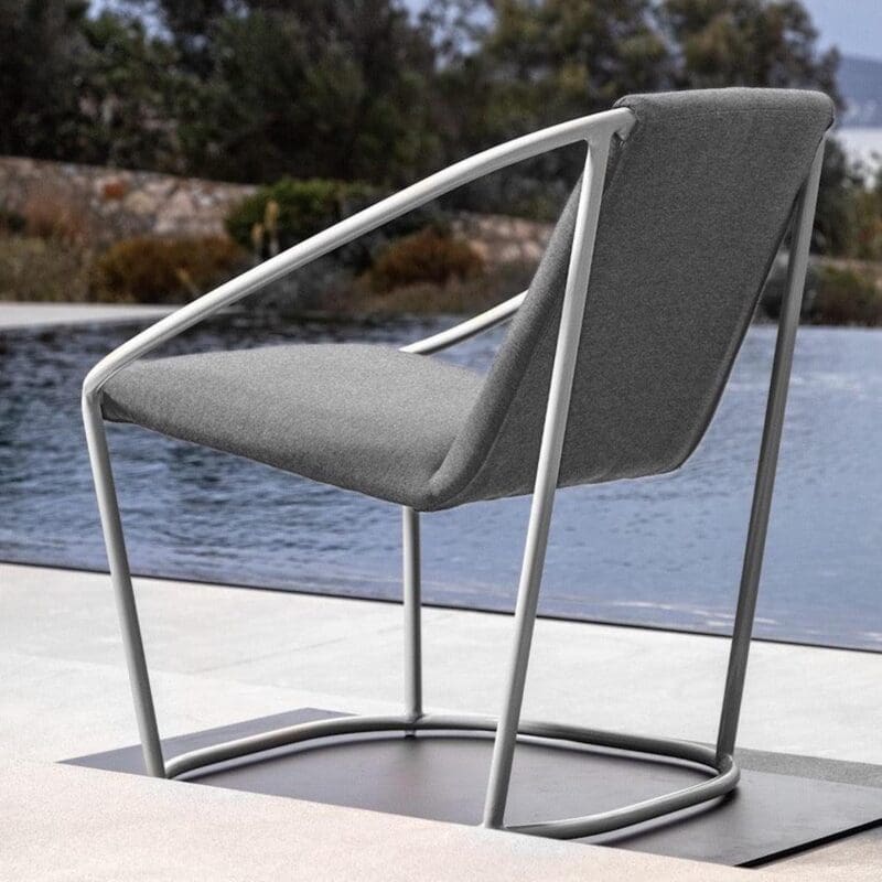 Dope Outdoor Chair - Avenue Design Montreal