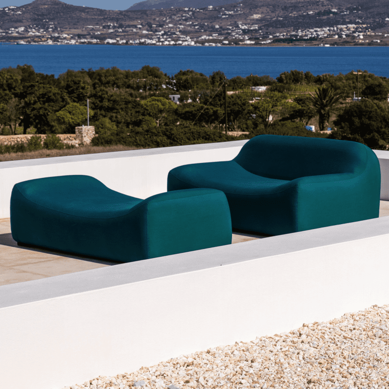 Bluff outdoor sofa - Avenue Design Montreal