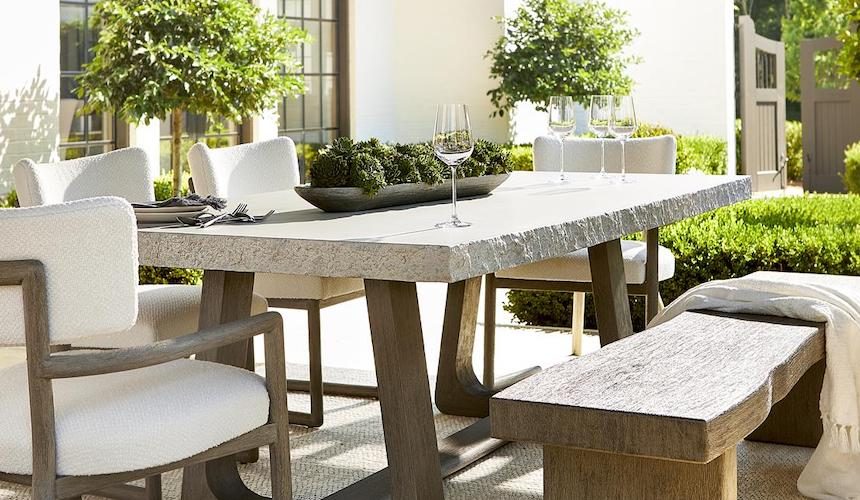 Outdoor dining table - Avenue Design high end furniture in Montreal